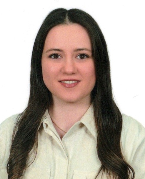 Burcu ŞENTÜRK / Kredi Danışmanı